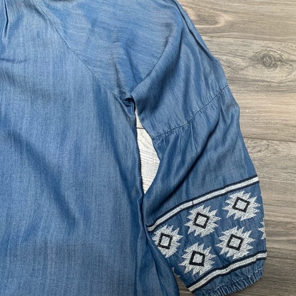 Altar’d State chambray boho festival artsy embroidery tassels popover tunic Med - Picture 13 of 16
